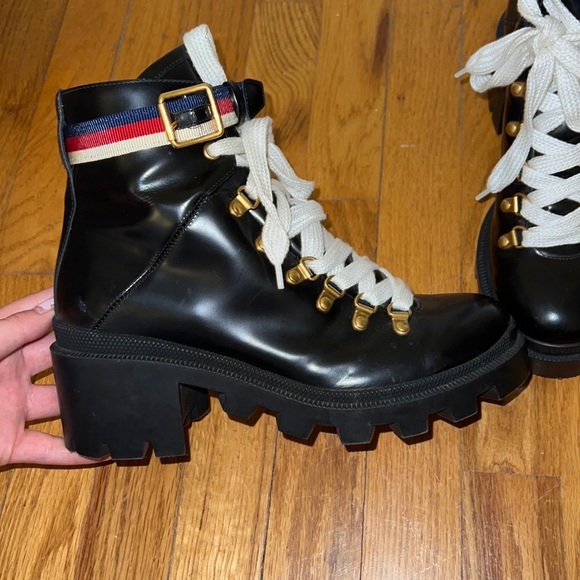 GUCCI leather ankle boot with sylvie web - Picture 4 of 8